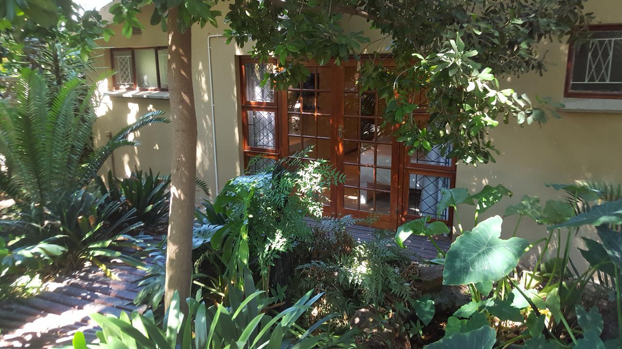 86 On Langenhoven Bed & Breakfast Oudtshoorn Extérieur photo